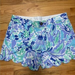 Lilly Pulitzer Scalloped Hem Floral-Print Women's Shorts in Blue & Aqua